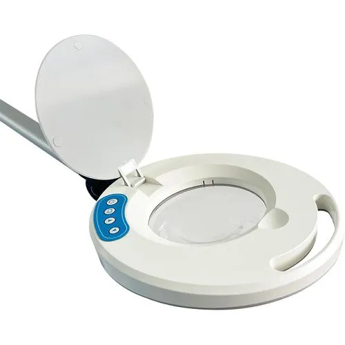 Lampe loupe à LED sur roulettes 3