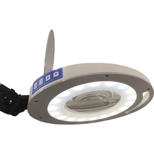 Lampe loupe à LED sur roulettes 2